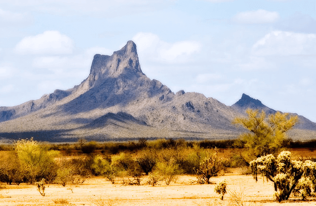 hiking-picacho-peak-arizona