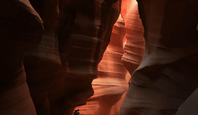 hiking-slot-canyons